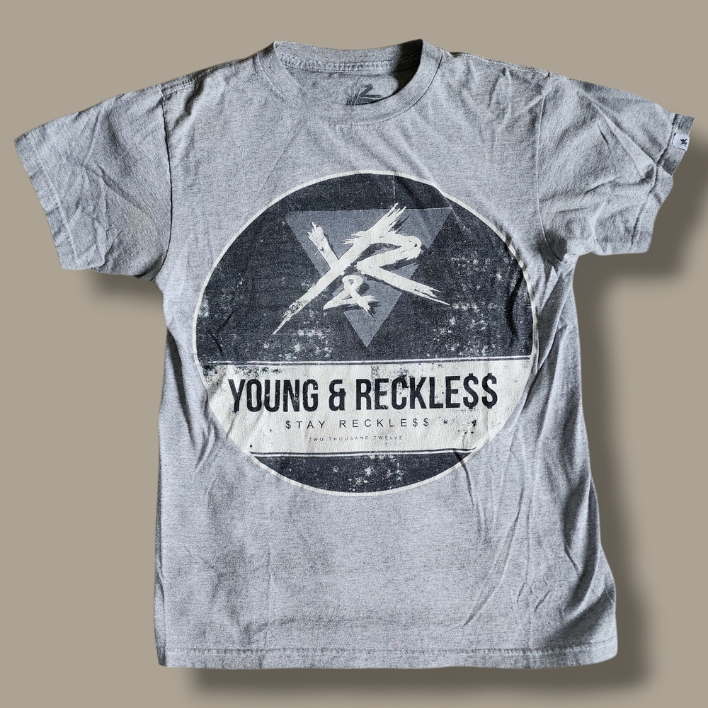 Gray Graphic Tee with Black & White 'Young & Reckless' Logo Tshirt